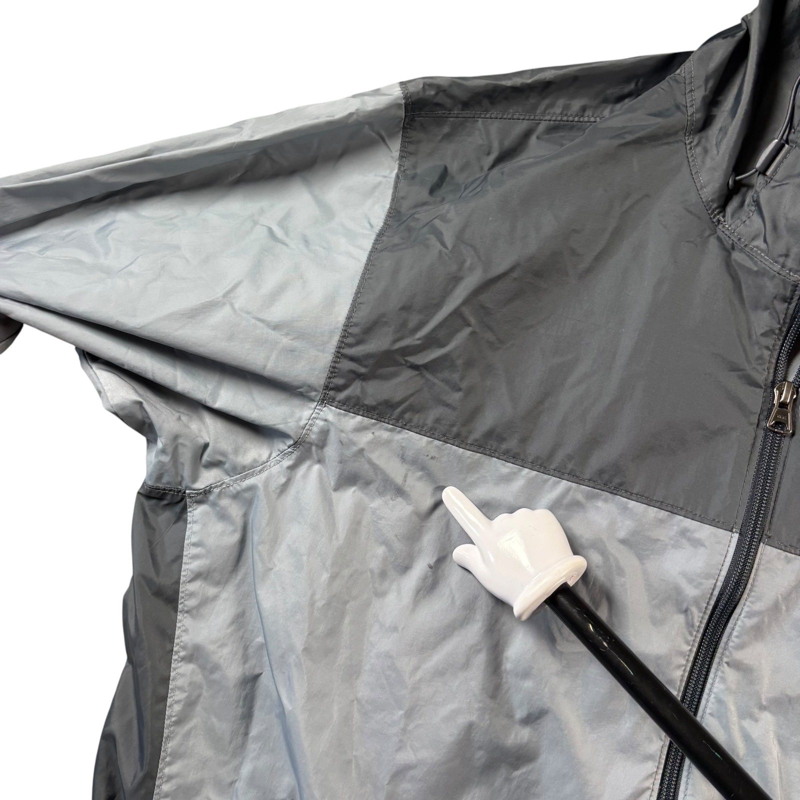 Columbia Windbreaker Jacket Mens Xl Gray Colorblock Hooded Lightweight Full Zip — image 5 of 8